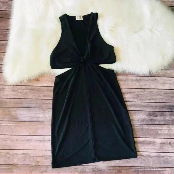 New PST Summer Dress Cut Out Sides Sz L - Picture 3 of 8